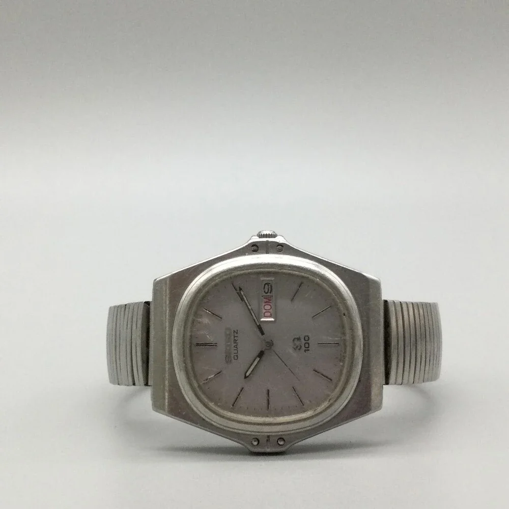 Vintage Seiko 8125-5090 Mens Watch 36mm Silver Tone CRACKED CRYSTAL New Battery